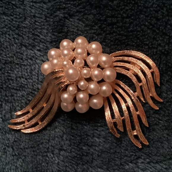 Mode Art Jewelry Mode Art Vintage Pearl And Gold Costume Brooch
